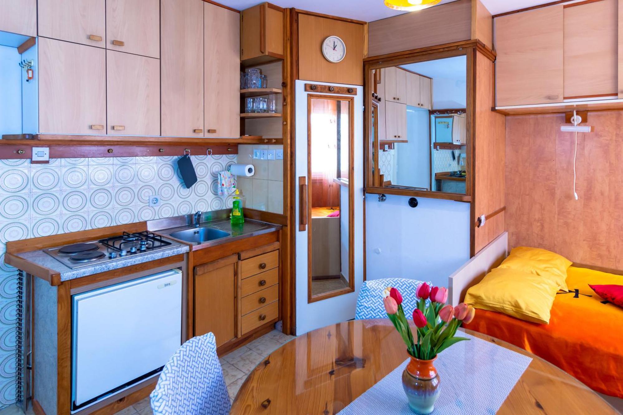 Apartman D *